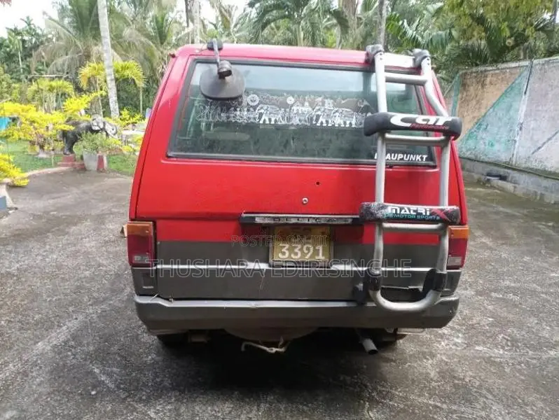 Mitsubishi L300 1984 Van (Used)