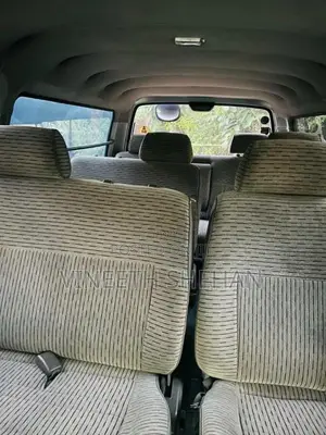 Nissan Caravan 2006 Van (Used)