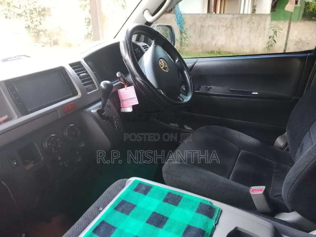 Toyota KDH High Roof 2013 Van (Used)