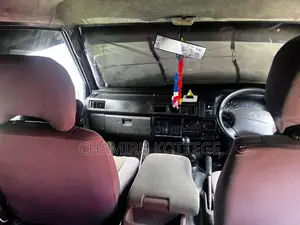 Mitsubishi Po15 1991 Van (Used)