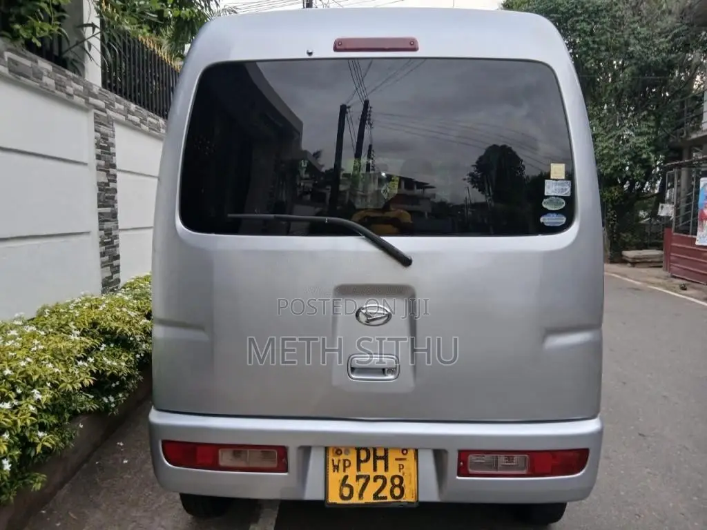 Daihatsu Hijet 2014 Van (Used)