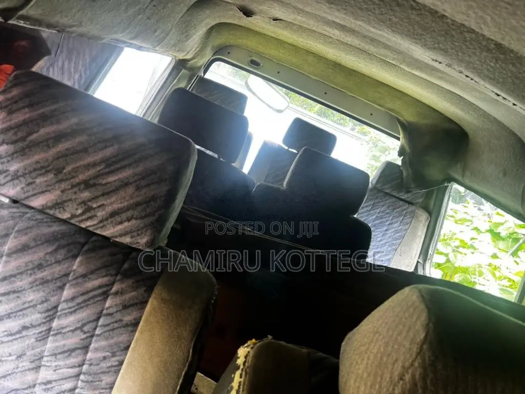 Mitsubishi Po15 1991 Van (Used)