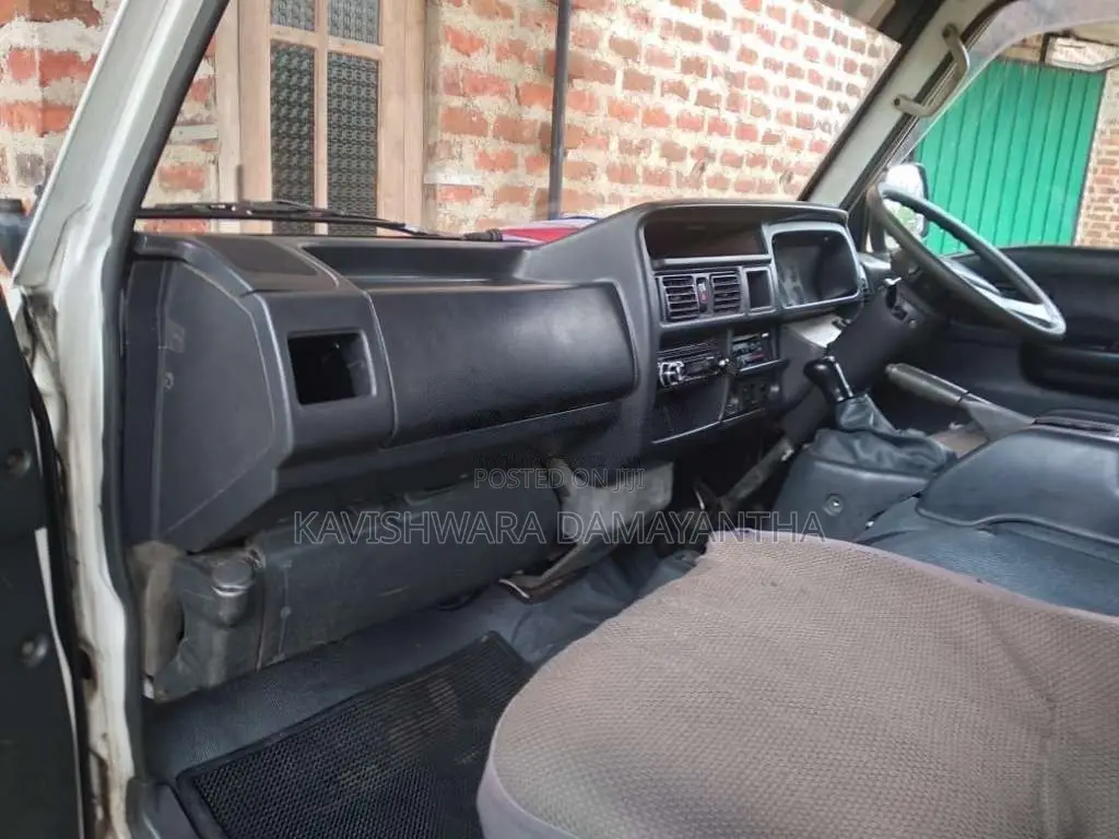 Mazda Brawny Super Long 1998 Van (Used)
