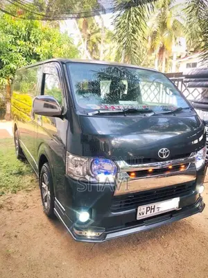 Toyota Kdh Dark Prime 2015 Van (Used)