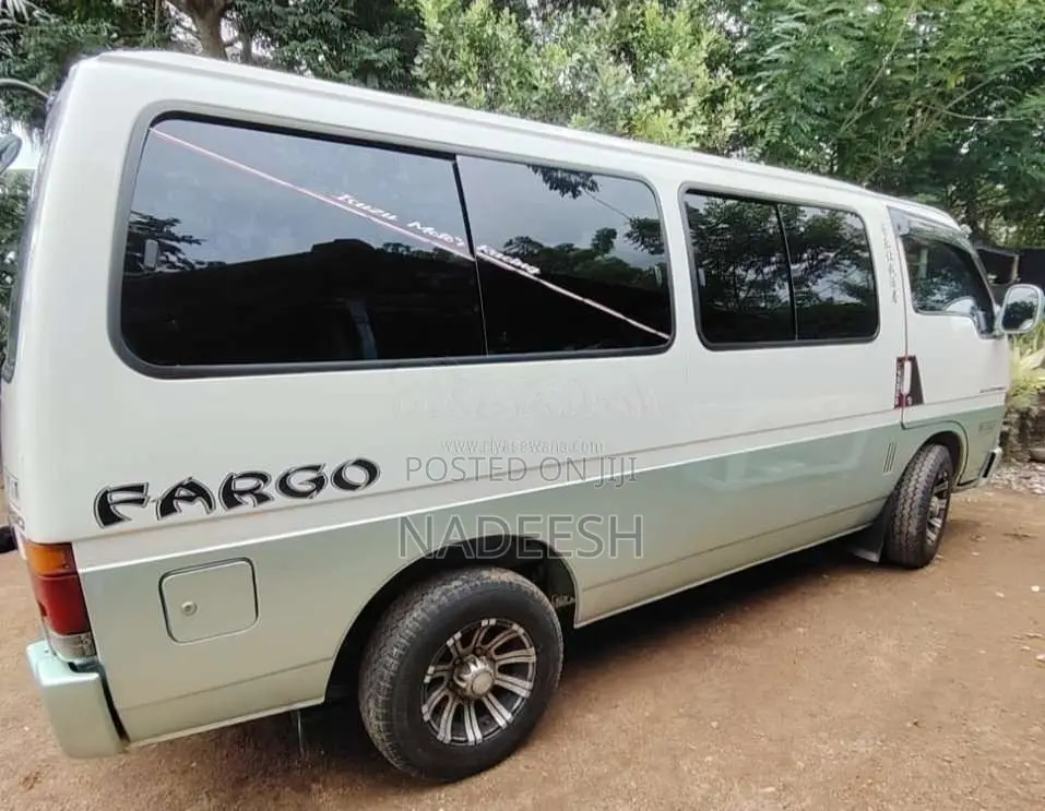Isuzu Fargo 1994 Van (Used)