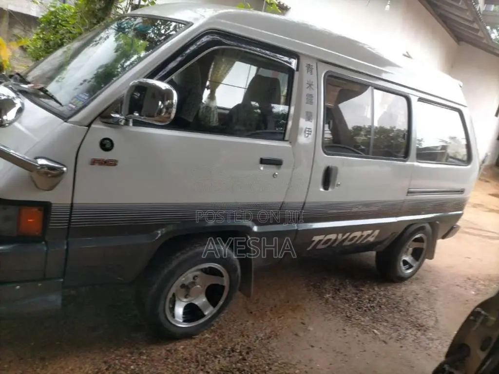 Toyota TownAce 1987 Van (Used)