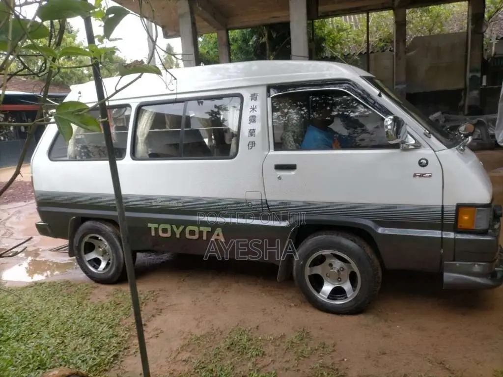Toyota TownAce 1987 Van (Used)