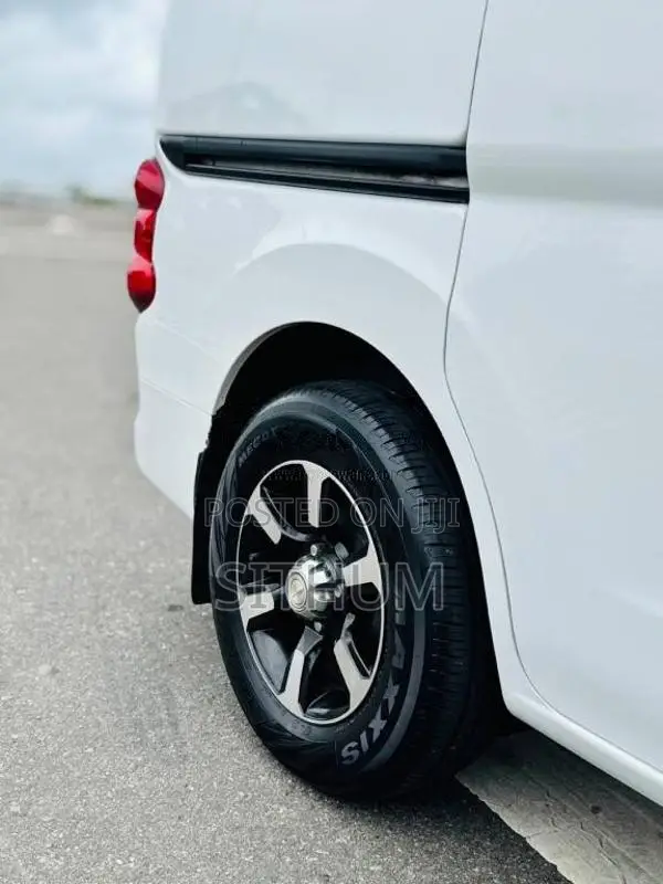 Nissan NV200 2016 Van (Used)