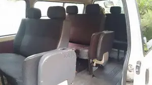 Mitsubishi PO15 1991 Van (Used)