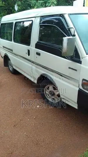 Mitsubishi PO15 1991 Van (Used)