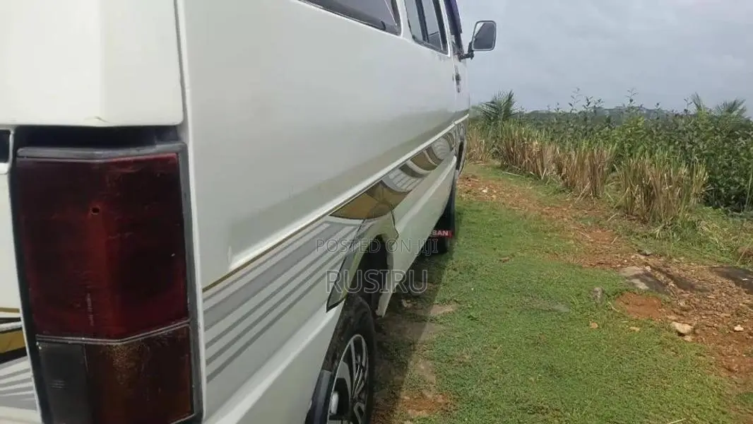 Nissan Vanette C22 1988 Van (Used)
