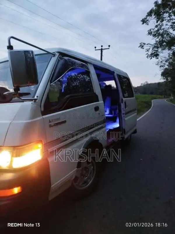 Mitsubishi PO15 1991 Van (Used)
