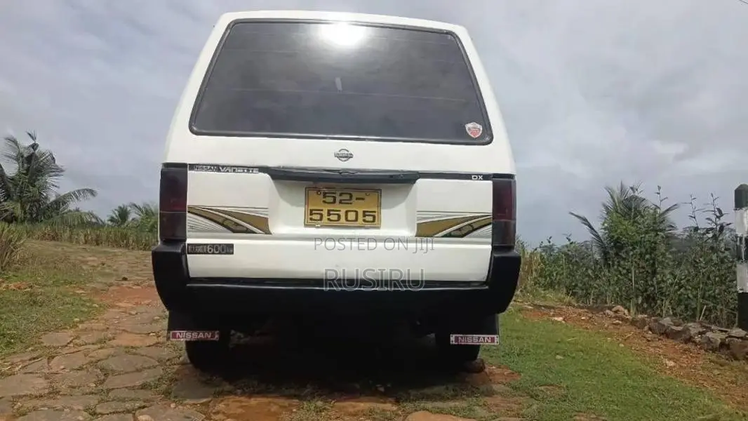Nissan Vanette C22 1988 Van (Used)