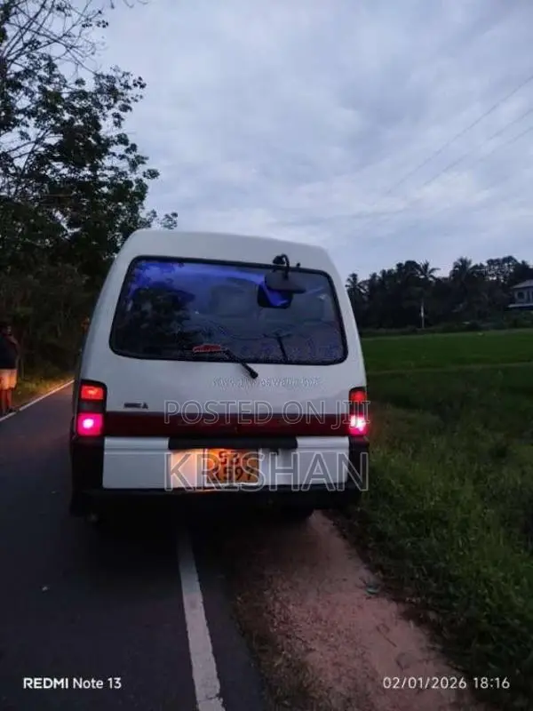 Mitsubishi PO15 1991 Van (Used)