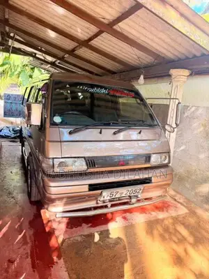 Mitsubishi Po15 1994 Van (Used)