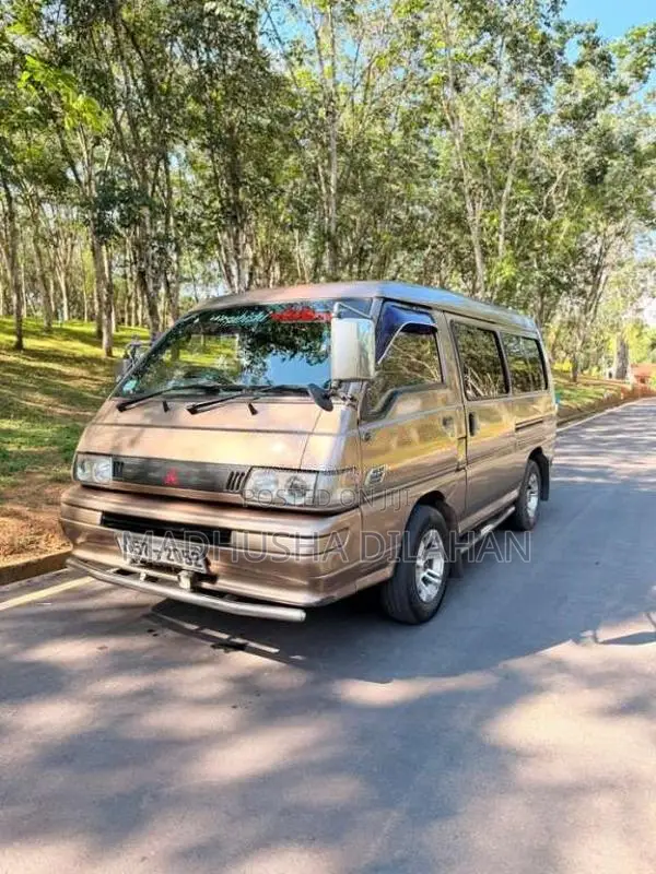Mitsubishi Po15 1994 Van (Used)