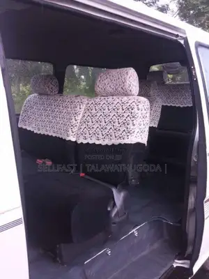 Nissan Caravan 1992 Van (Used)