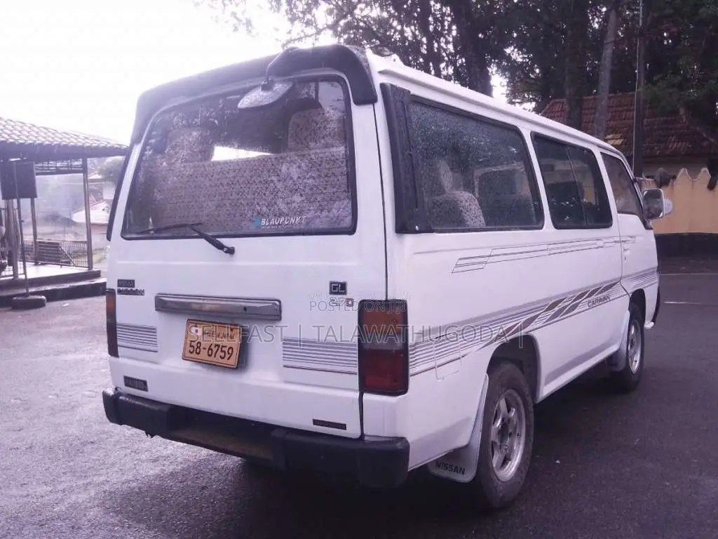 Nissan Caravan 1992 Van (Used)