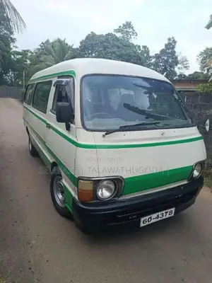 Toyota LH 40B LONG 1982 Van (Used)
