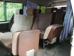 Isuzu Fargo 1985 Van (Used)