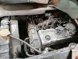 Isuzu Fargo 1985 Van (Used)