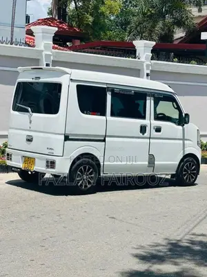 Suzuki Every 2015 Van (Used)