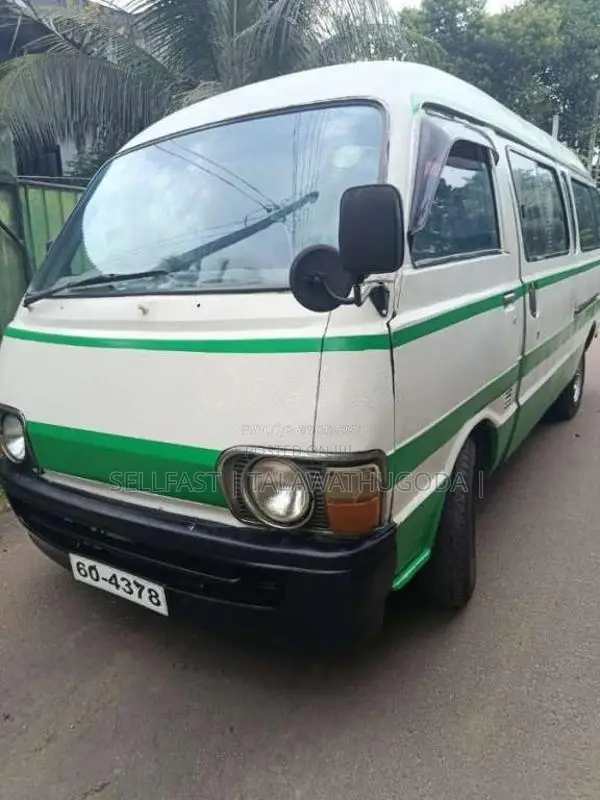 Toyota LH 40B LONG 1982 Van (Used)