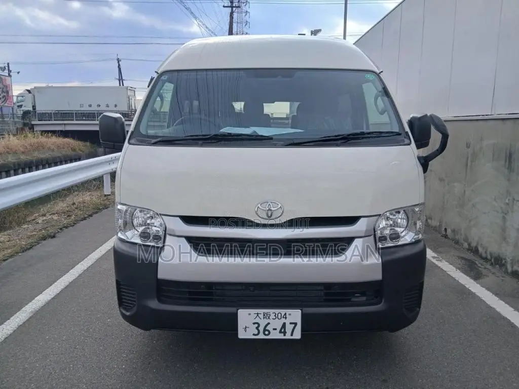 Toyota KDH 2025 Van (Used)