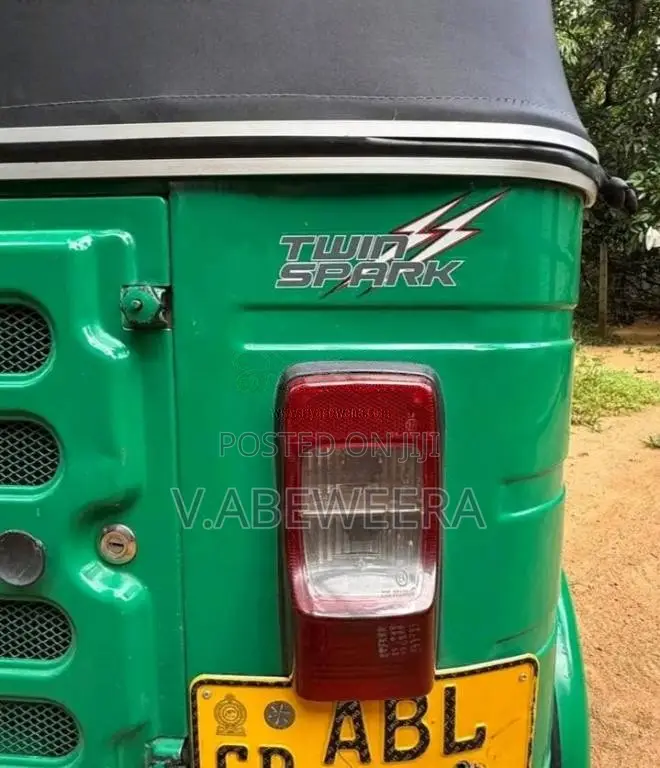 Bajaj RE 4 Stroke 2015 Three Wheel (Used)