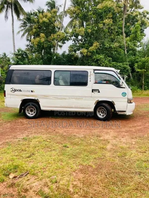 Nissan Caravan 1993 Van (Used)
