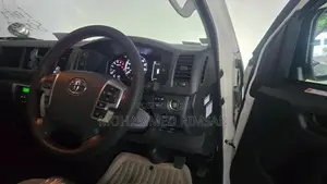 Toyota KDH 2025 Van (Used)