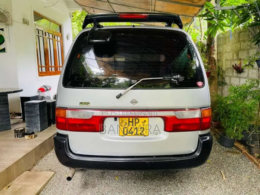Nissan Serena Turbo 2003 Van (Used)