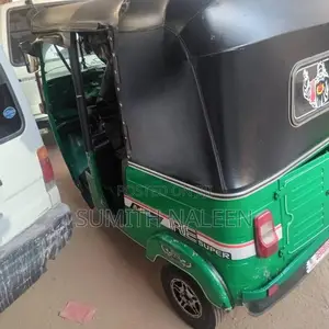 Bajaj 2 Stroke 2006 Three Wheel (Used)