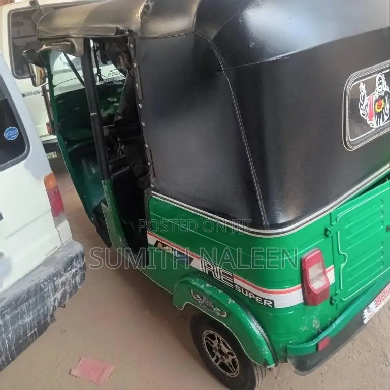 Bajaj 2 Stroke 2006 Three Wheel (Used)