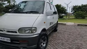 Nissan Serena 1995 Van (Used)