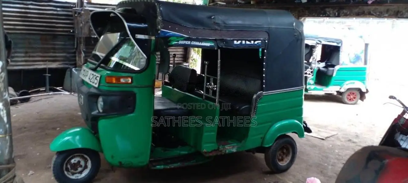 Bajaj RE 205 2012 Three Wheel (Used)