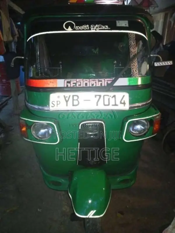Bajaj 4 Stroke 2011 Three Wheel (Used)