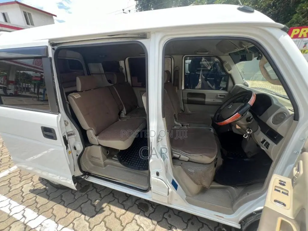 Suzuki Every 2011 Van (Used)