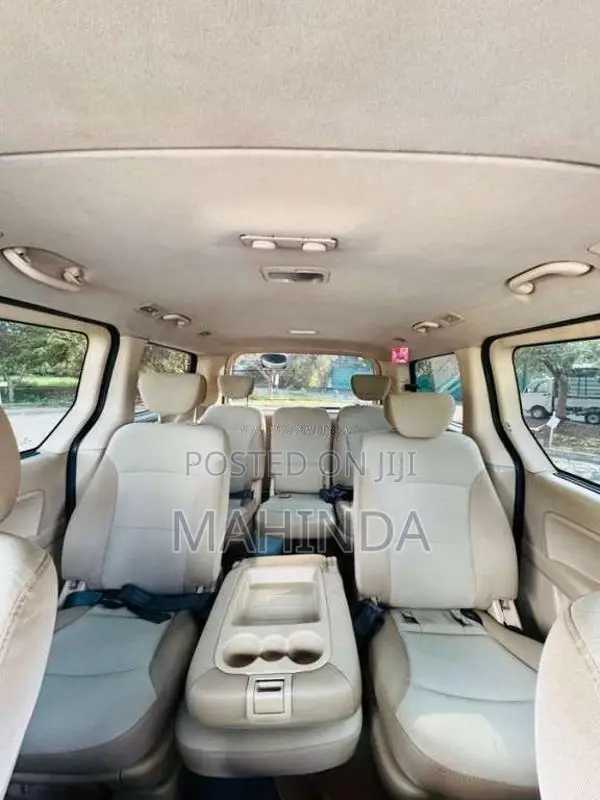 Hyundai H1 2011 Van (Used)