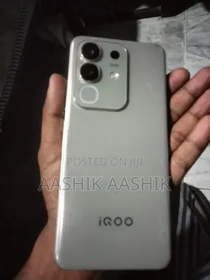 iqoo z10x (Used)