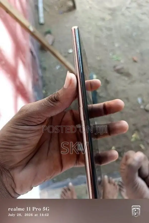 Vivo V40e (Used)