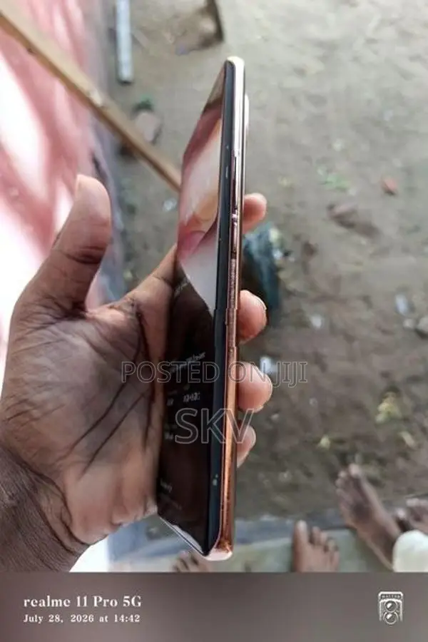 Vivo V40e (Used)