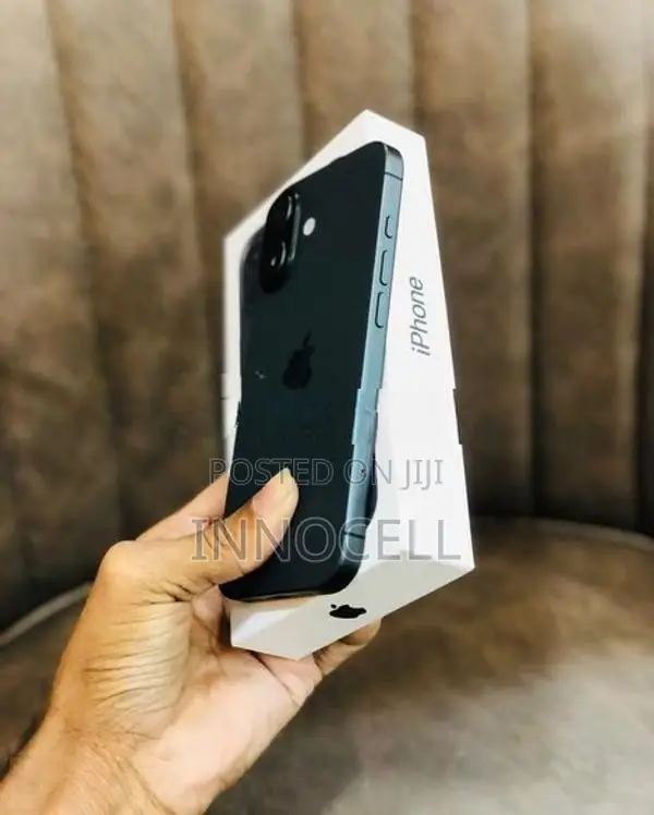 Apple iPhone 16 128GB (Used)