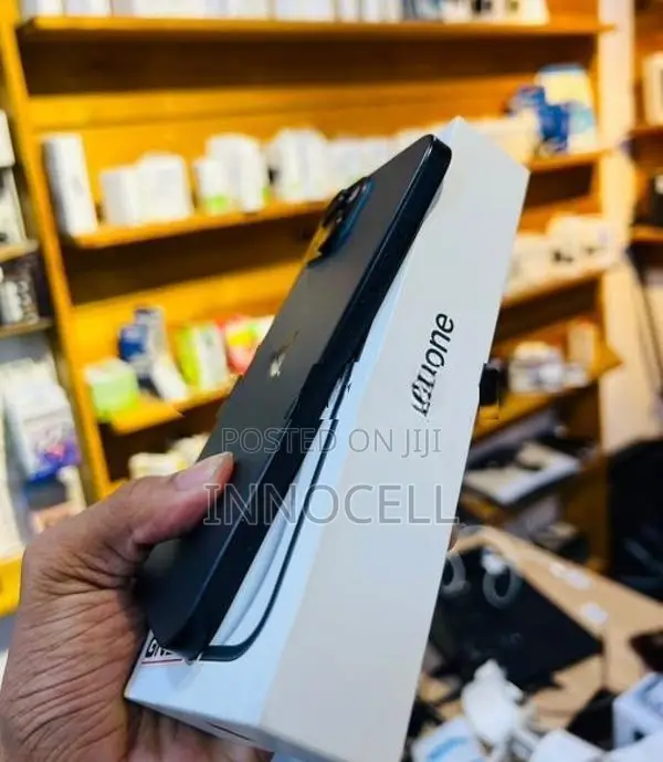 Apple iPhone 15 128GB (Used)