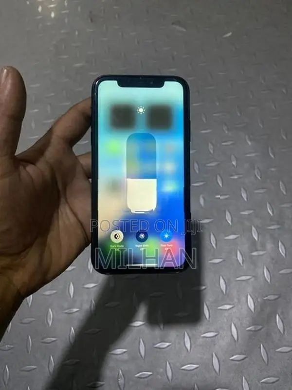 Apple iPhone XR 64GB (Used)