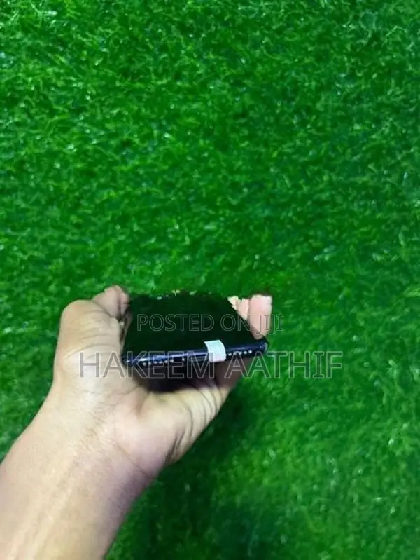 Apple iPhone 7 (Used)
