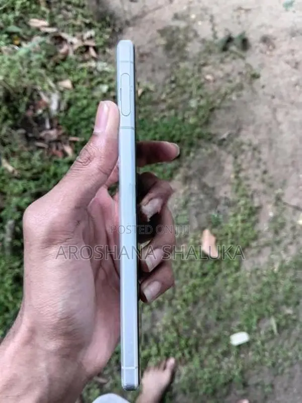 Sony Xperia 1 II 5G (Used)