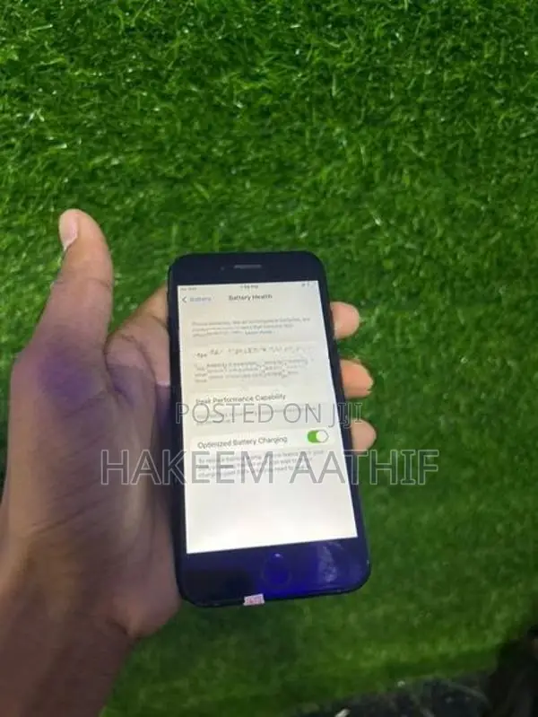 Apple iPhone 7 (Used)