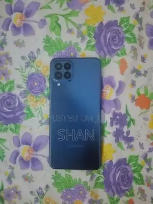 Samsung Galaxy M33 5G 6GB 128GB (Used)