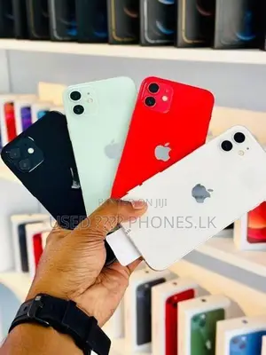 Apple iPhone 12 64GB (Used)
